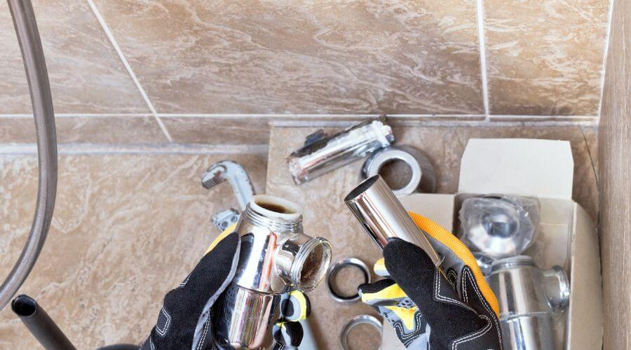 Professional gutter cleaning in Berkeley, IL